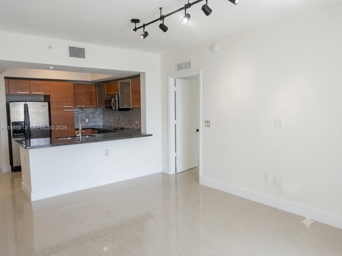 2030 S Douglas Rd # 414, Coral Gables FL 33134