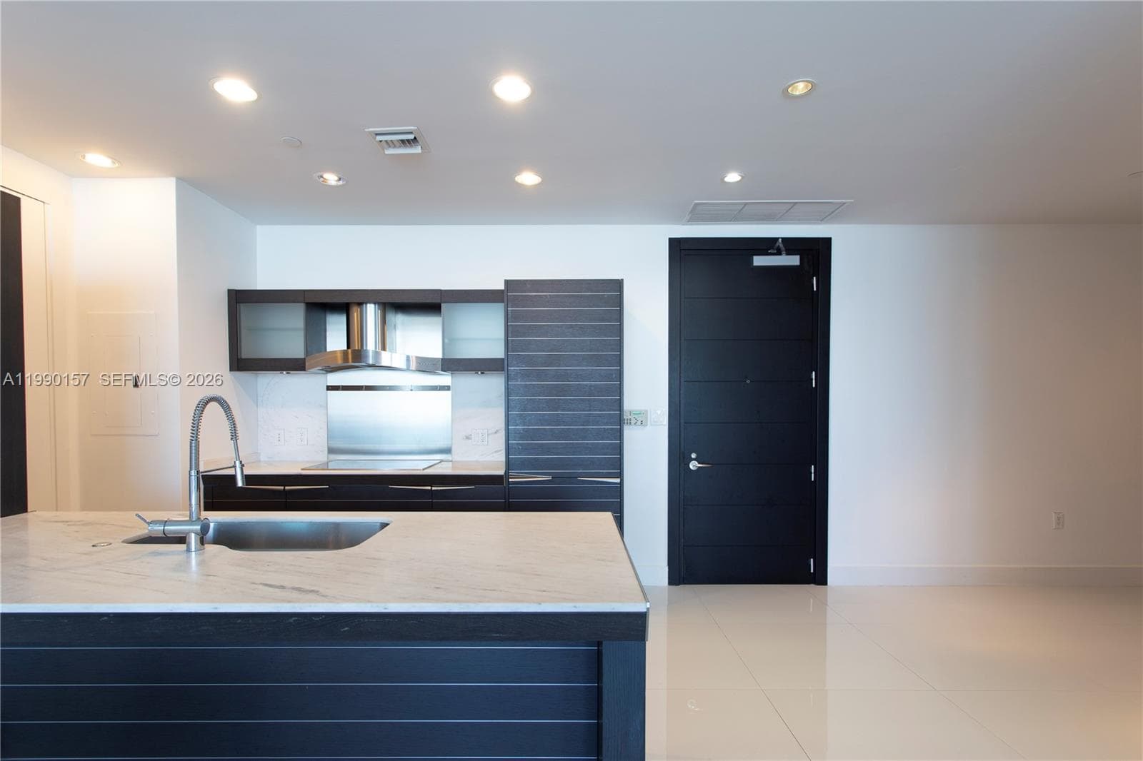 200 BISCAYNE BLVD WY # 4512, Miami FL 33131