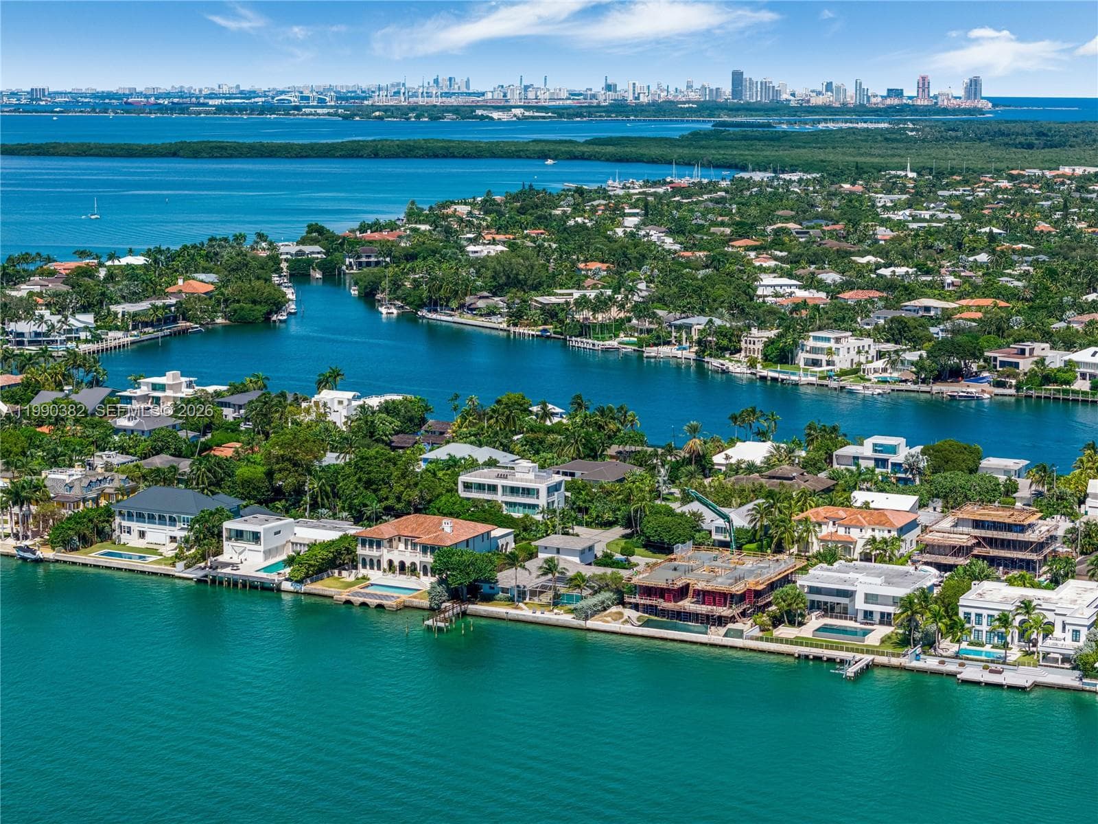 640 S Mashta Dr, Key Biscayne FL 33149