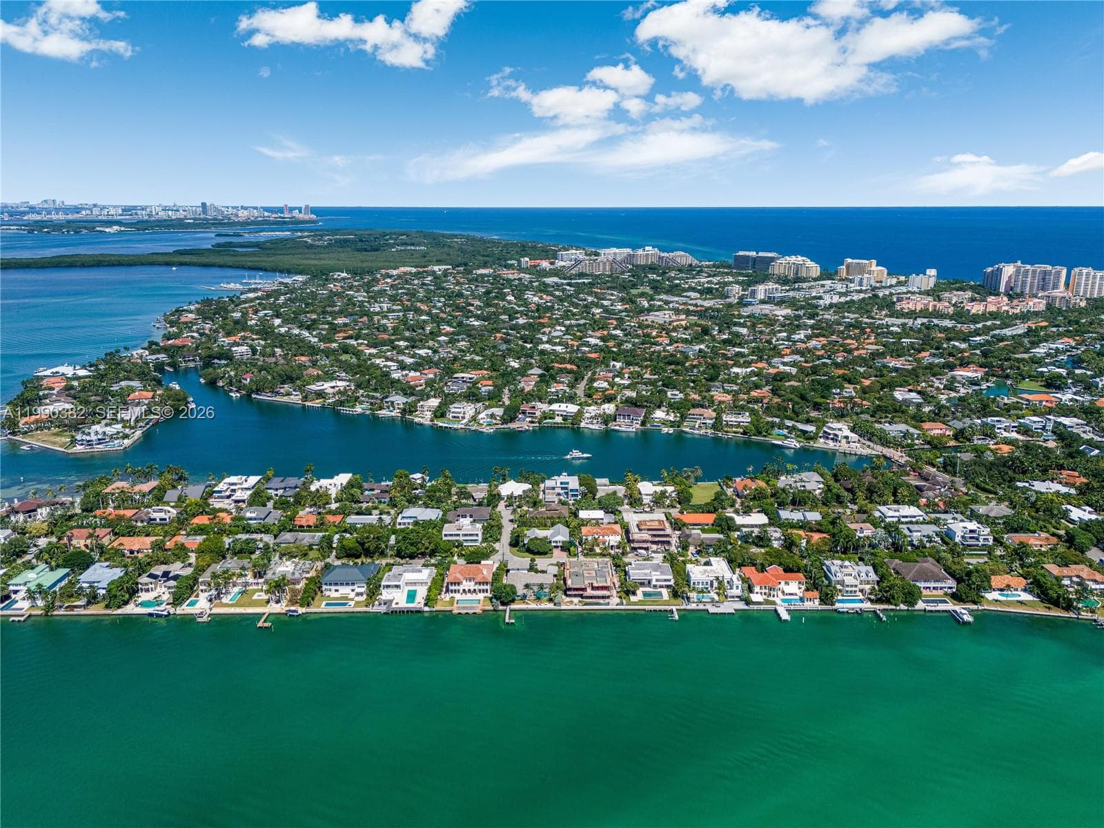 640 S Mashta Dr, Key Biscayne FL 33149
