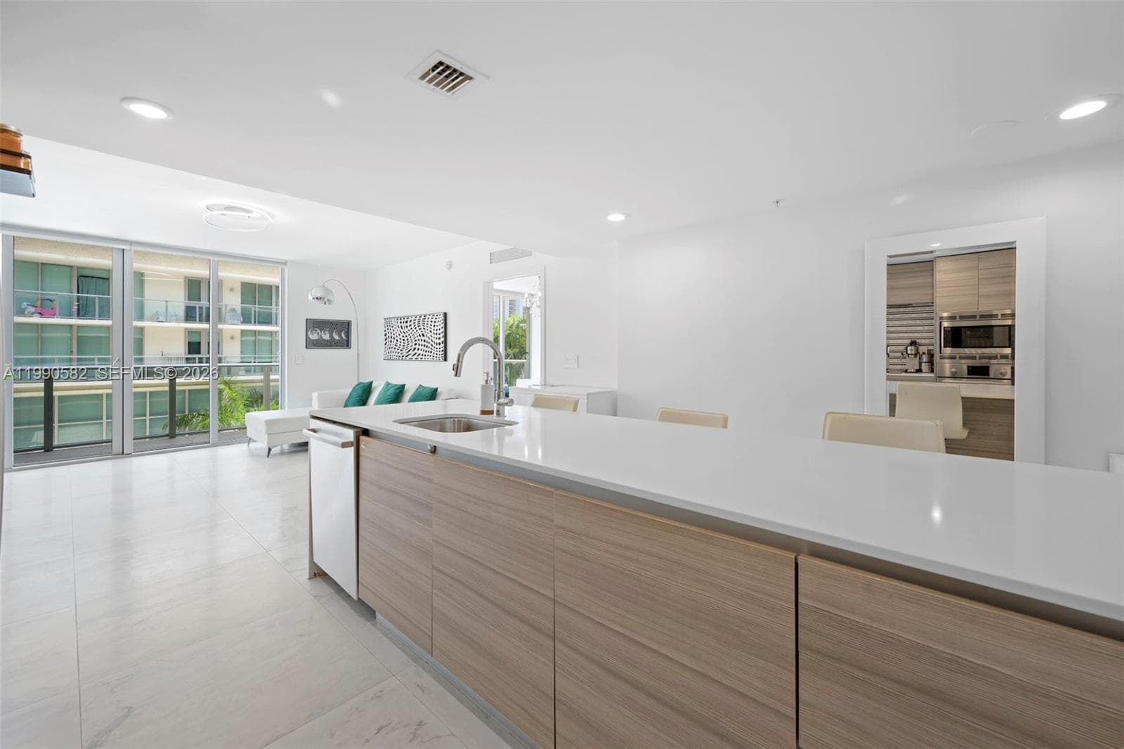 6610 Indian Creek Dr # 406, Miami Beach FL 33141