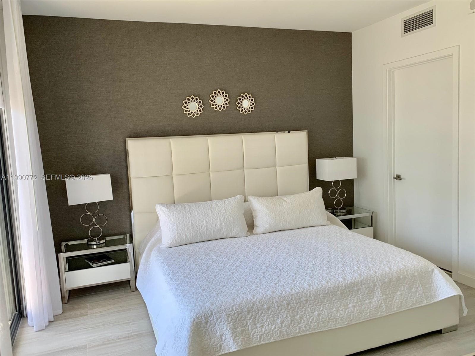 55 SW 9 St # 2003, Miami FL 33130