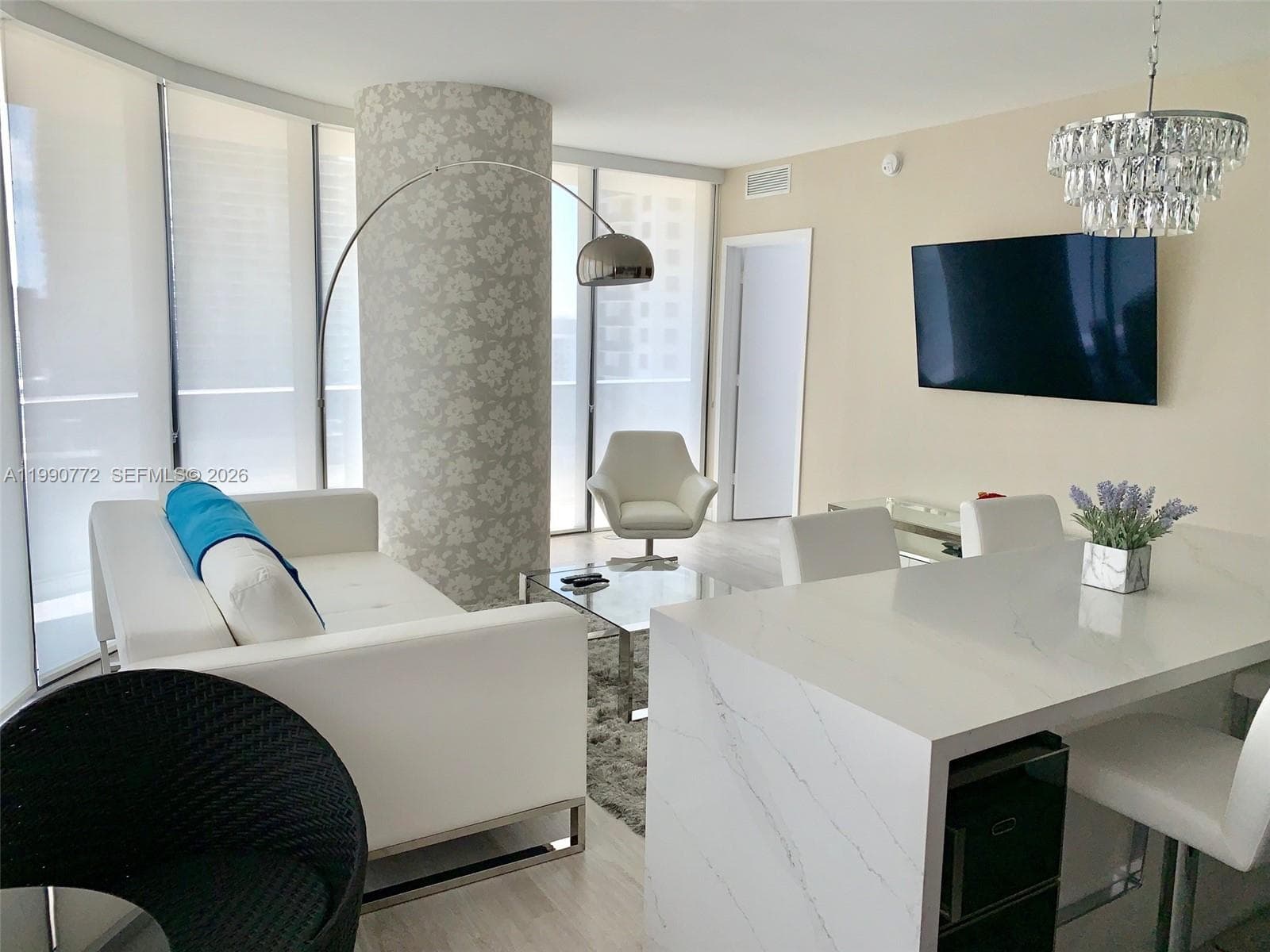 55 SW 9 St # 2003, Miami FL 33130