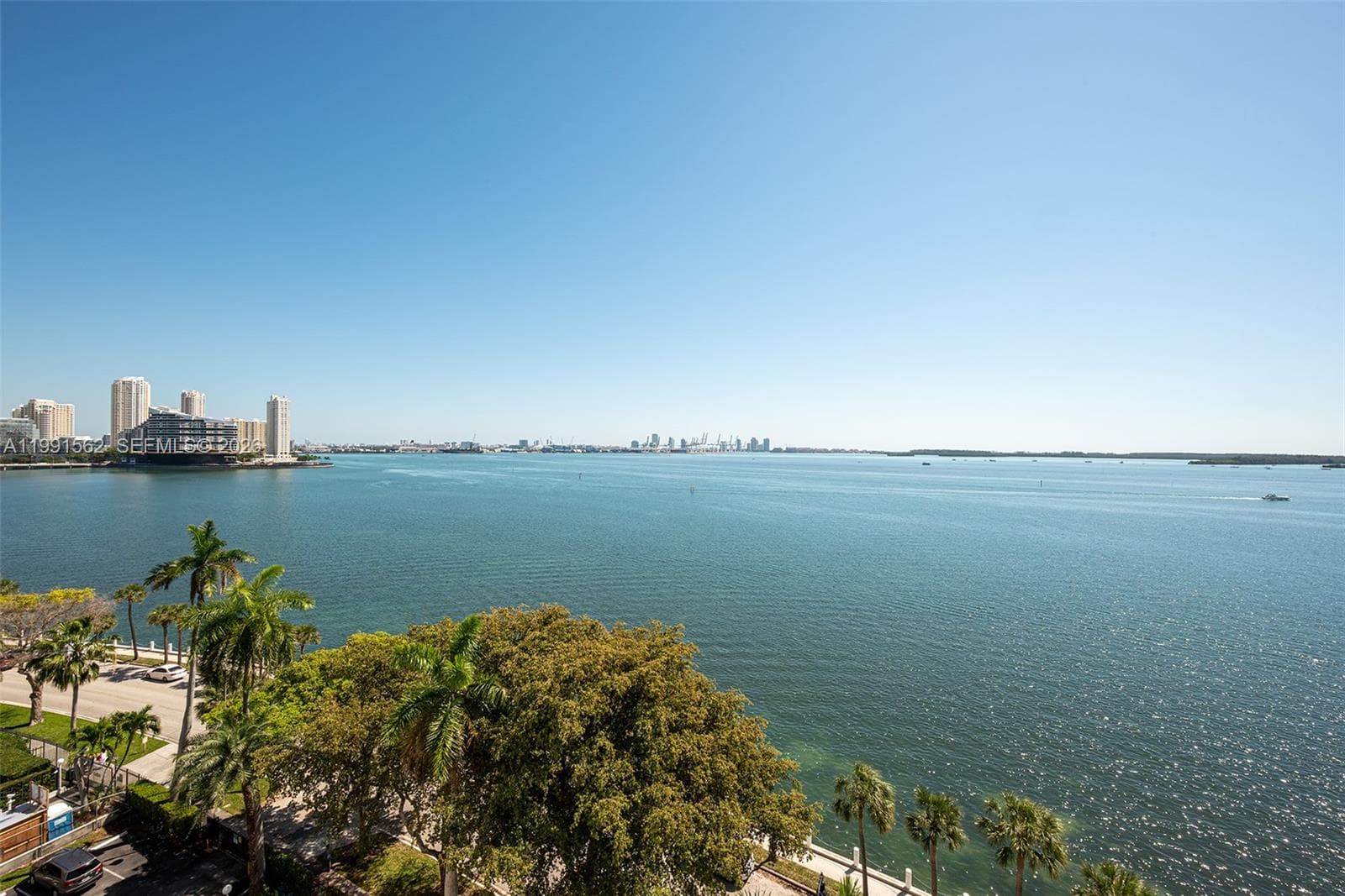 1420 Brickell Bay Dr # 1003A, Miami FL 33131