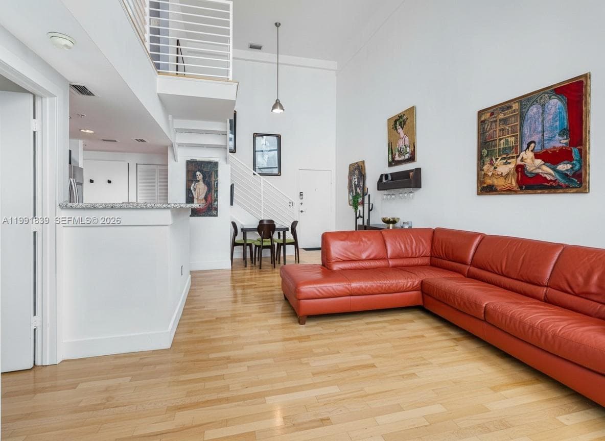 7728 Collins Ave # 16, Miami Beach FL 33141
