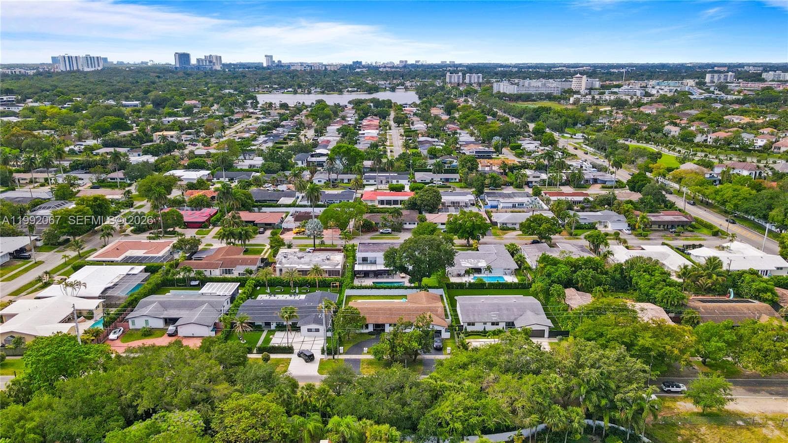 1850 NE 199th St, Miami FL 33179