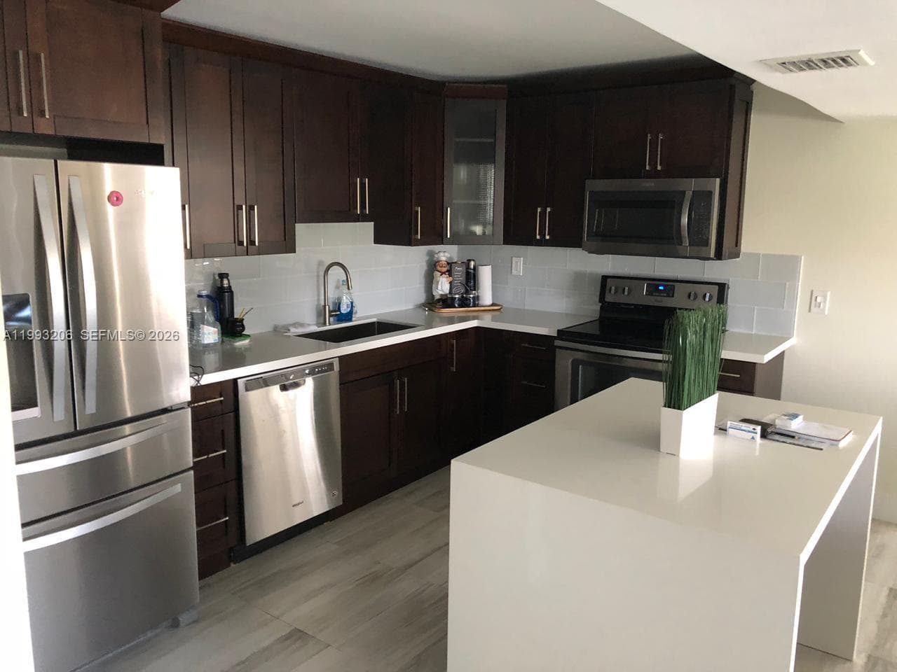 7135 Collins Ave # 525, Miami Beach FL 33141