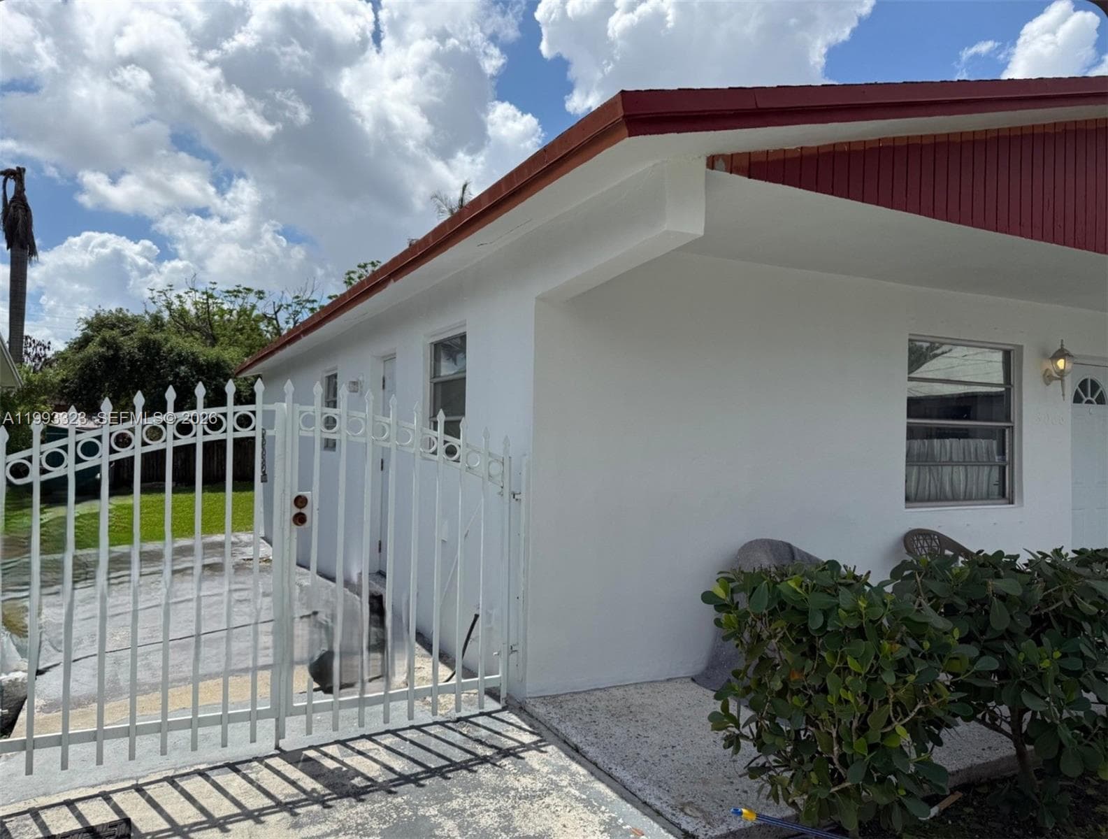 3066 NW 28th St, Miami FL 33142