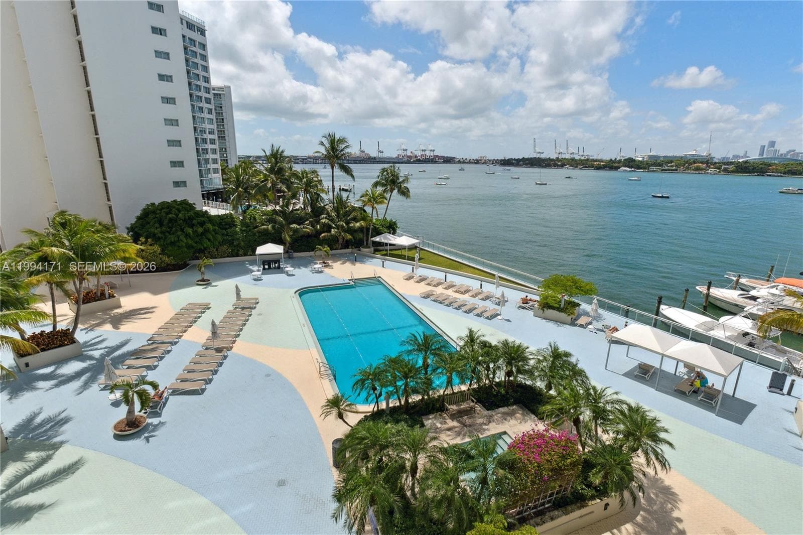 1200 West Ave # 528, Miami Beach FL 33139