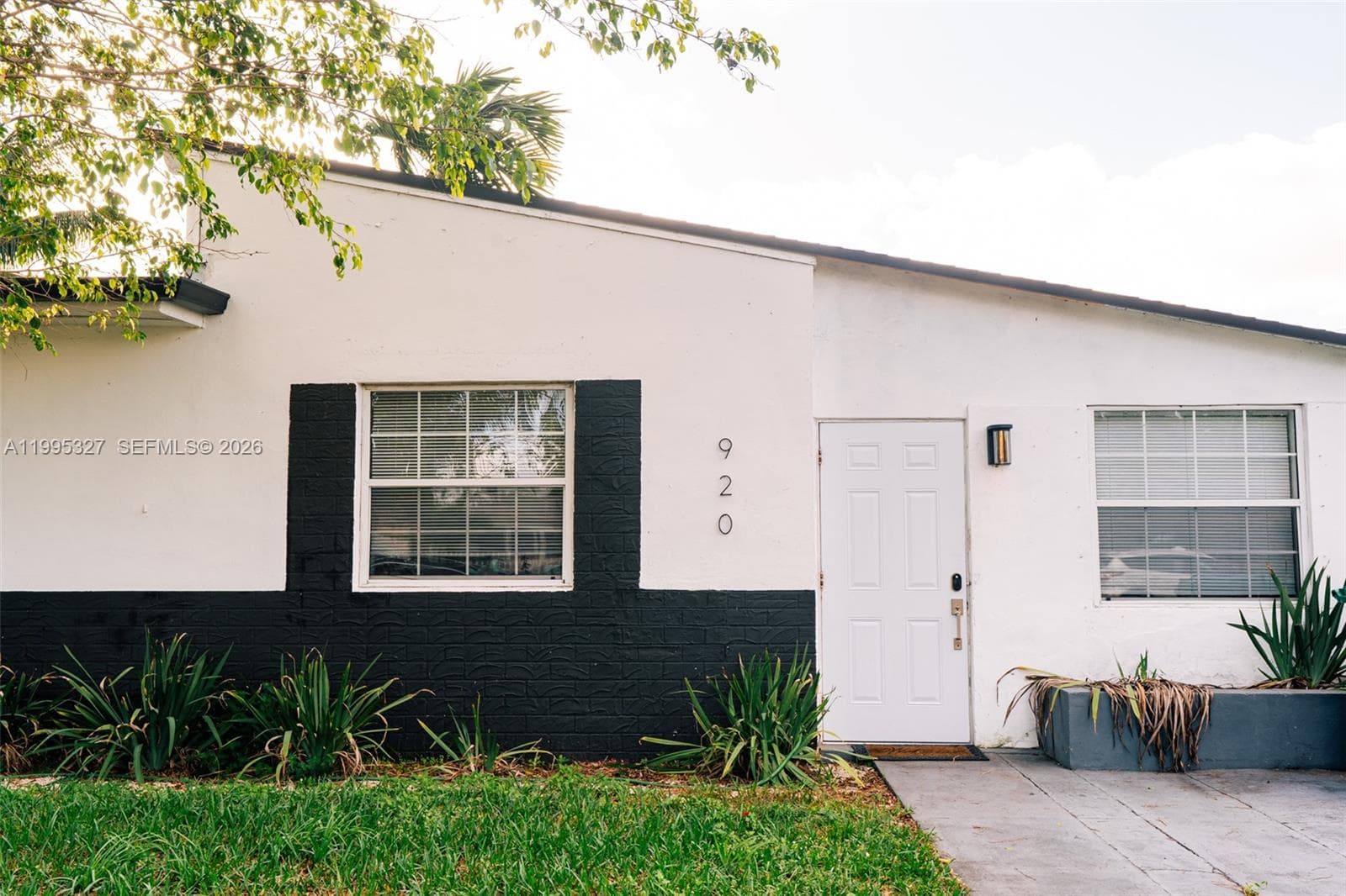 920 NW 84th St, Miami FL 33150