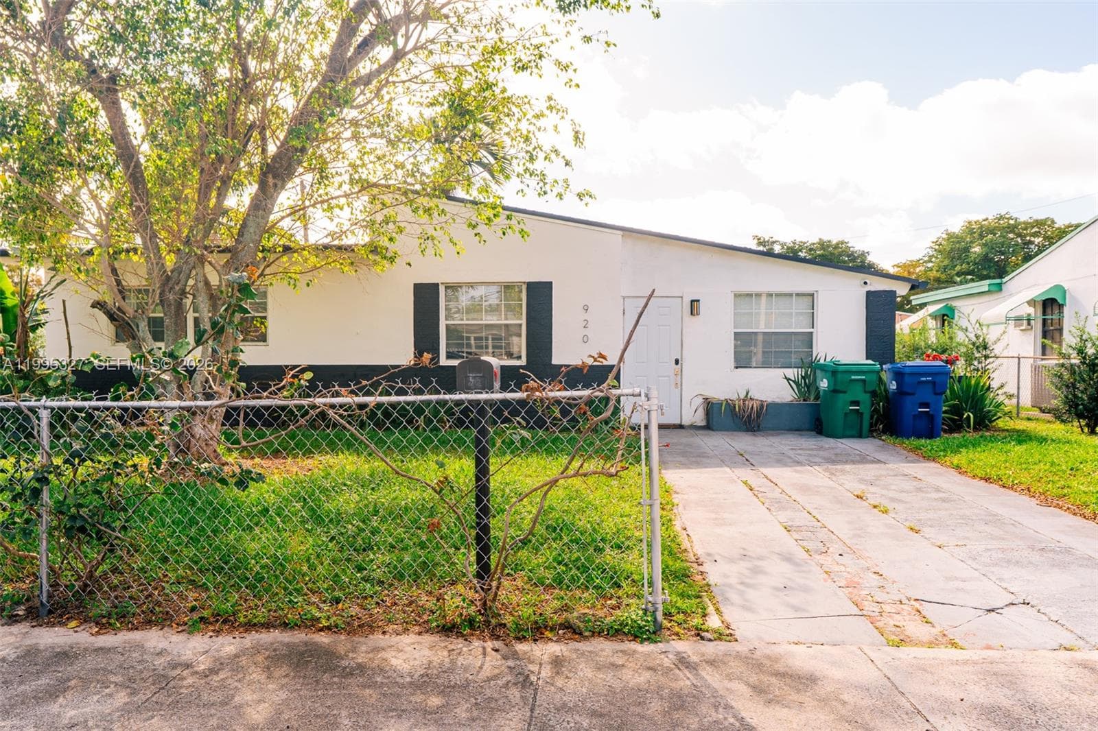 920 NW 84th St, Miami FL 33150