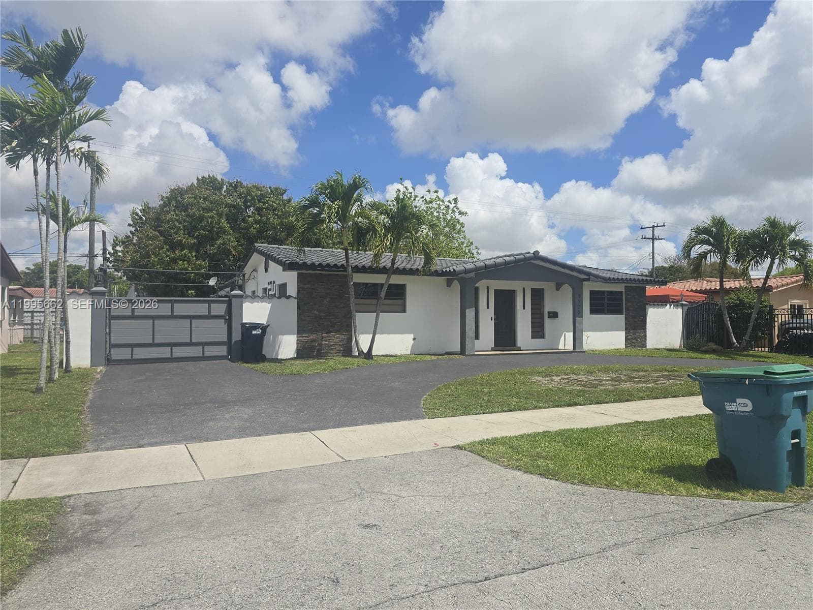 9725 SW 15th St, Miami FL 33174
