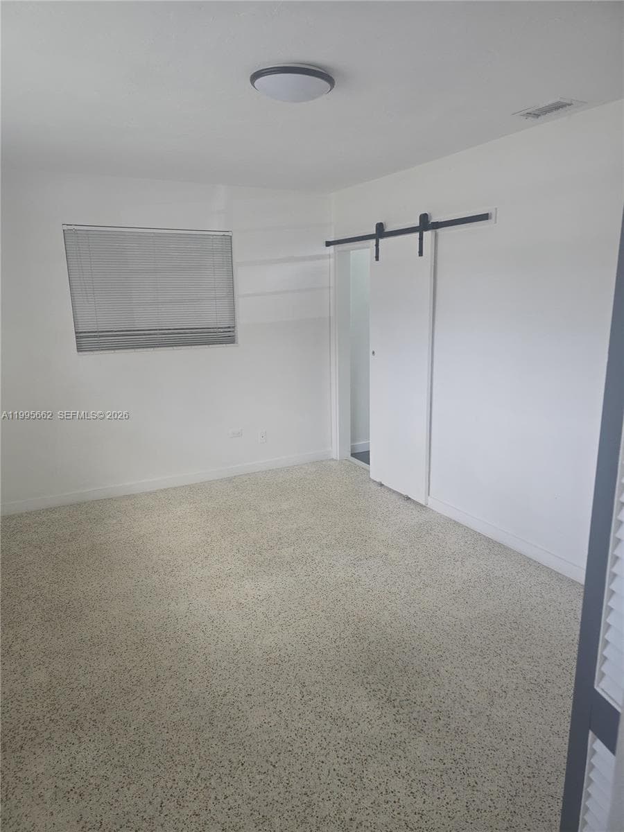 9725 SW 15th St, Miami FL 33174