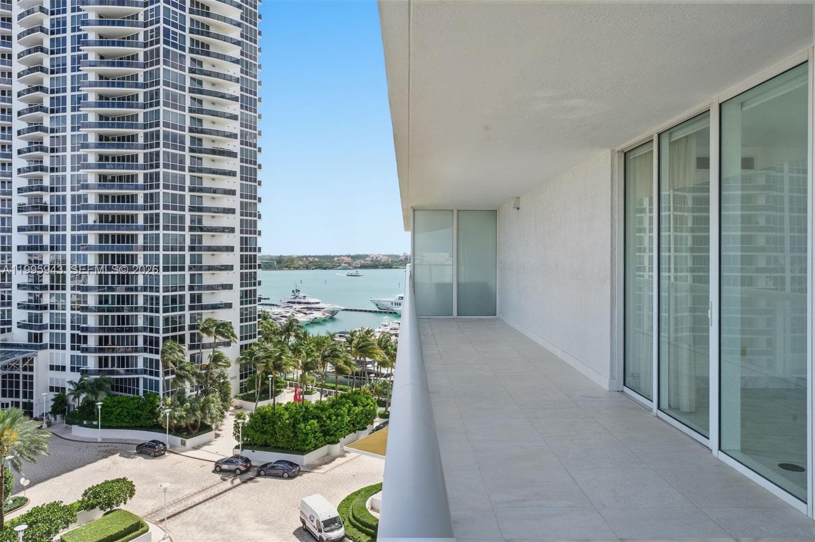 450 Alton Rd # 910, Miami Beach FL 33139