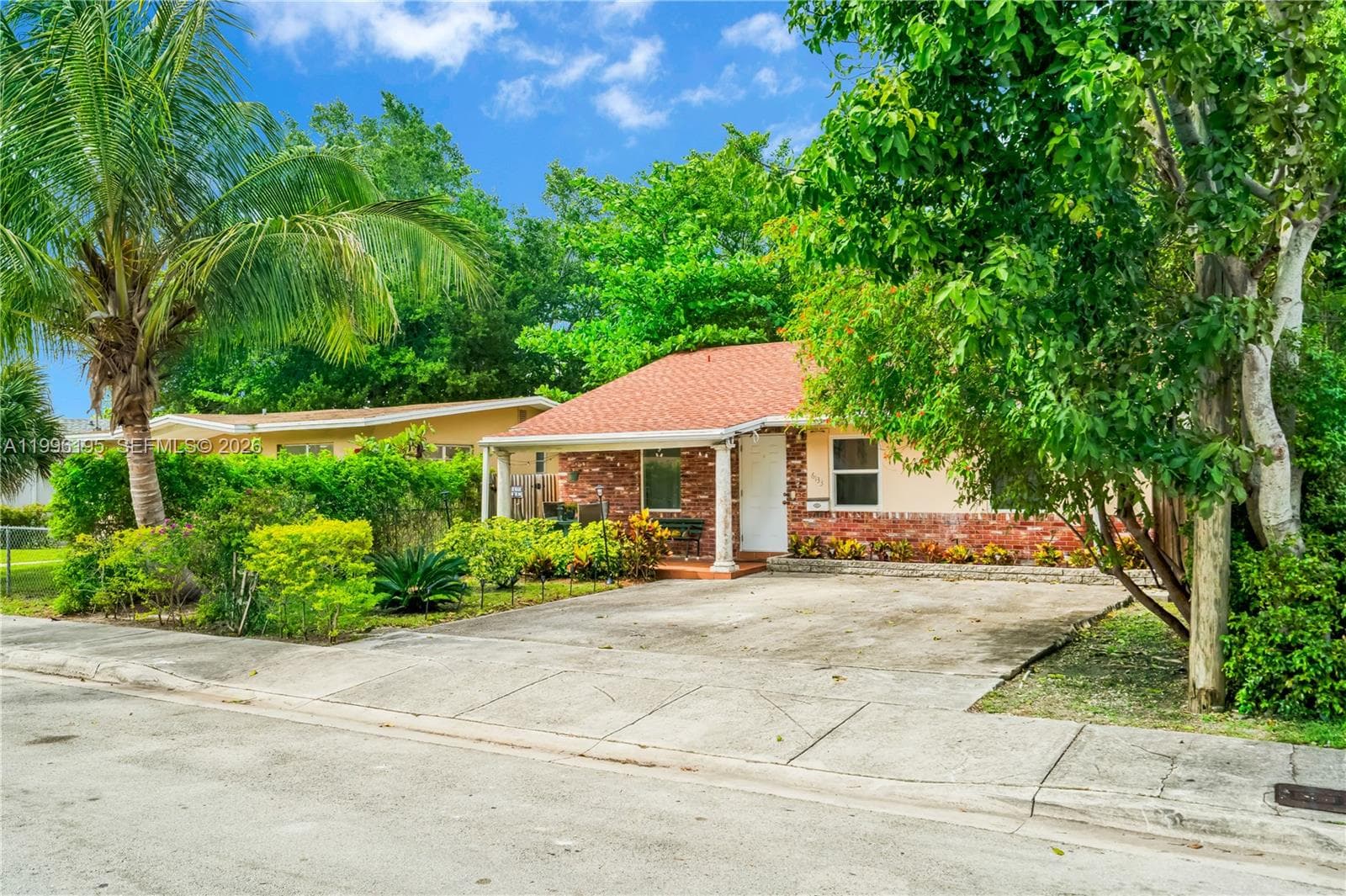 6133 SW 62nd Ter, South Miami FL 33143