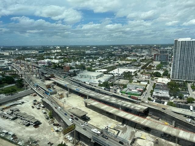 20 NE 11 st # 3301, Miami FL 33132