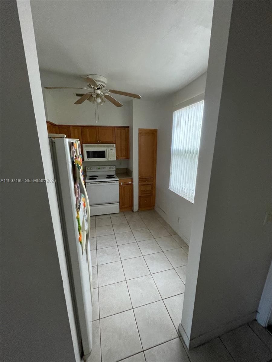 870 NE 212th Ter # 3, Miami FL 33179