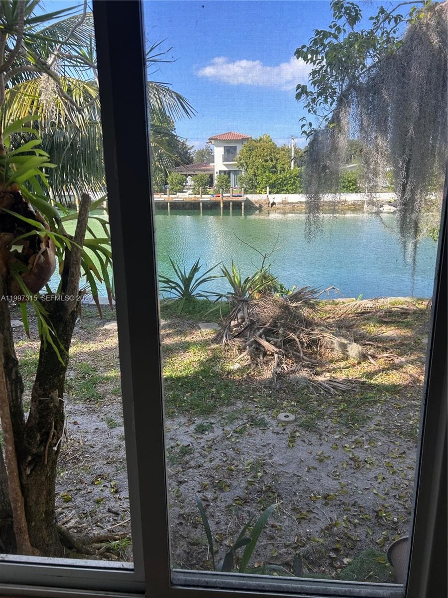 1785 Calais Dr # 7, Miami Beach FL 33141