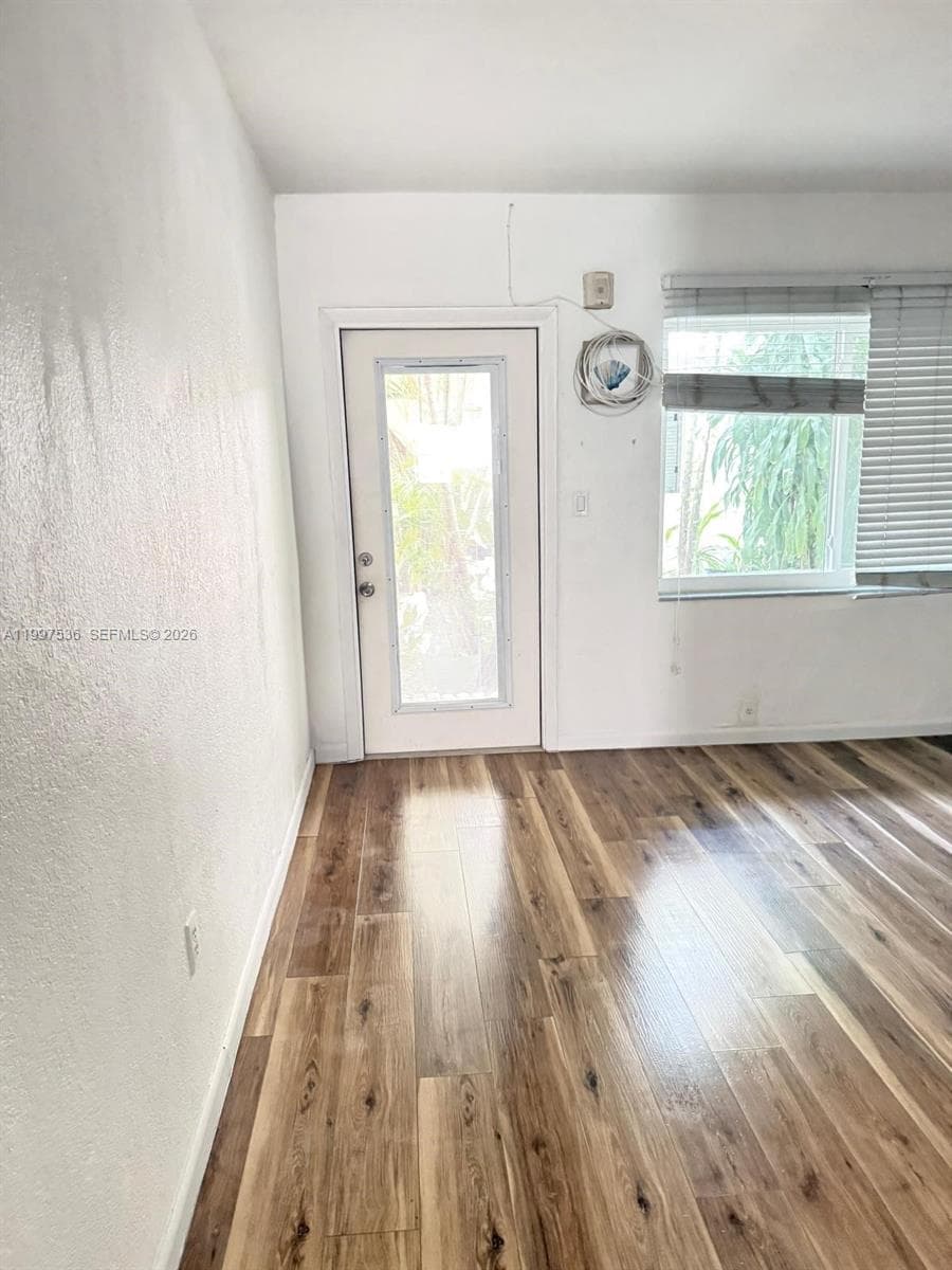 655 Meridian Ave # 2, Miami Beach FL 33139