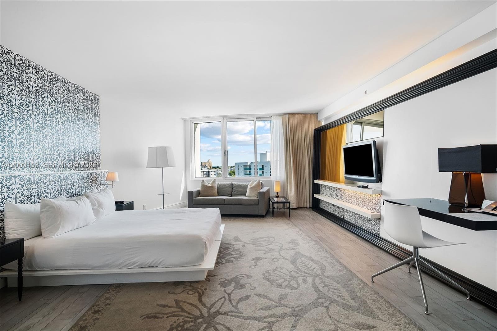 1100 West Ave # 819, Miami Beach FL 33139