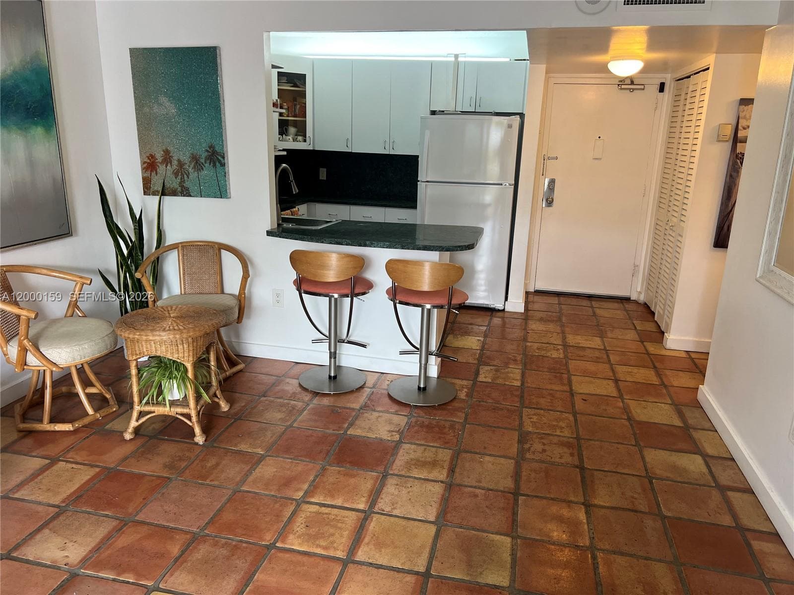 345 Ocean Dr # 303, Miami Beach FL 33139