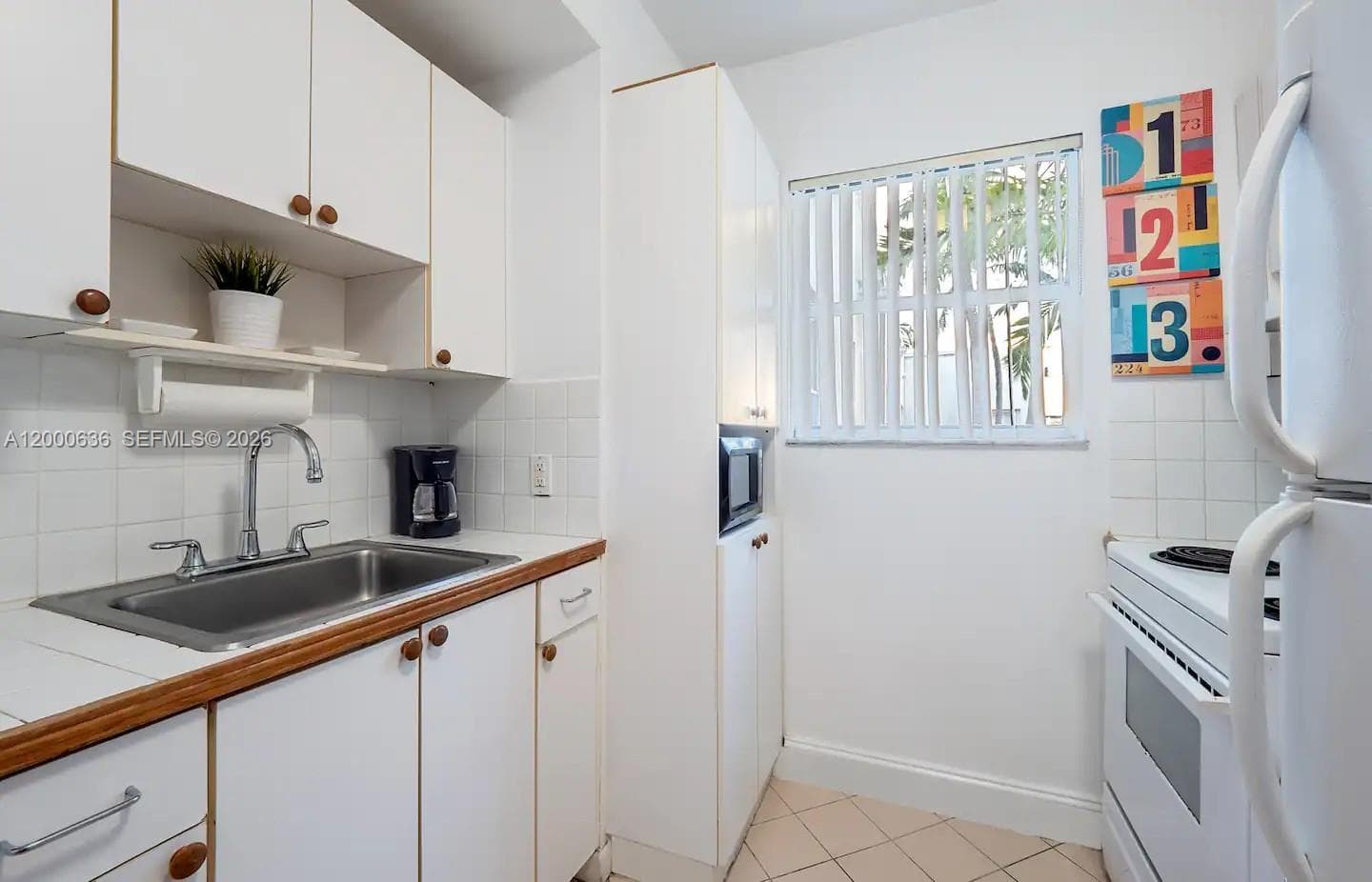 2615 Collins Ave # 37, Miami Beach FL 33140