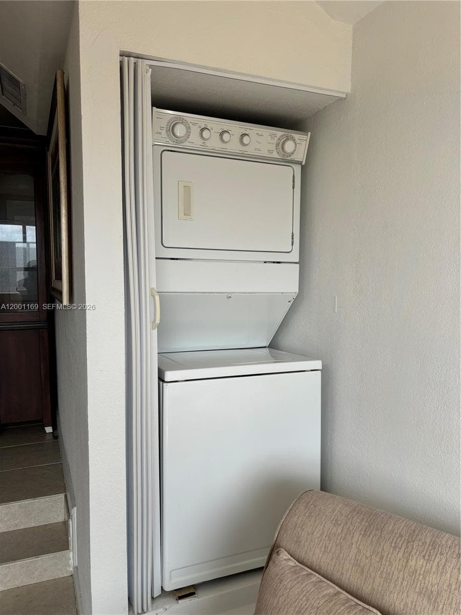 10900 SW 104th St # 303, Miami FL 33176