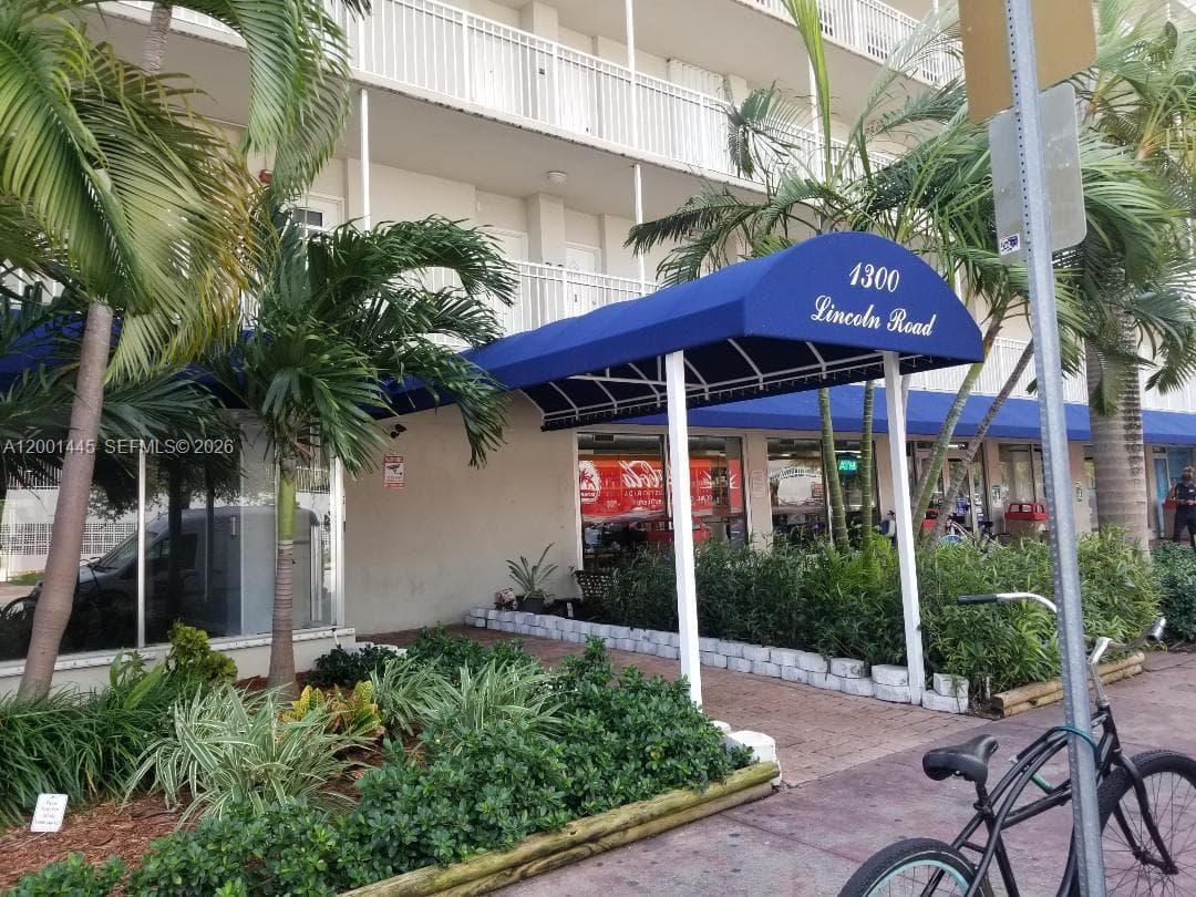 1300 Lincoln Rd # A301, Miami Beach FL 33139