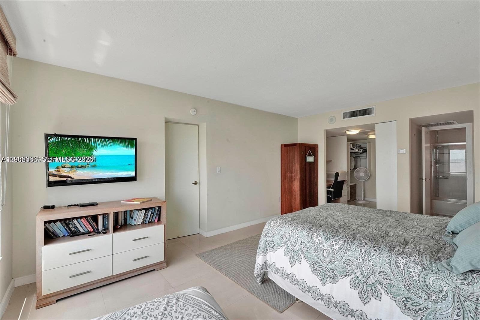 11111 Biscayne Blvd # 18E, Miami FL 33181