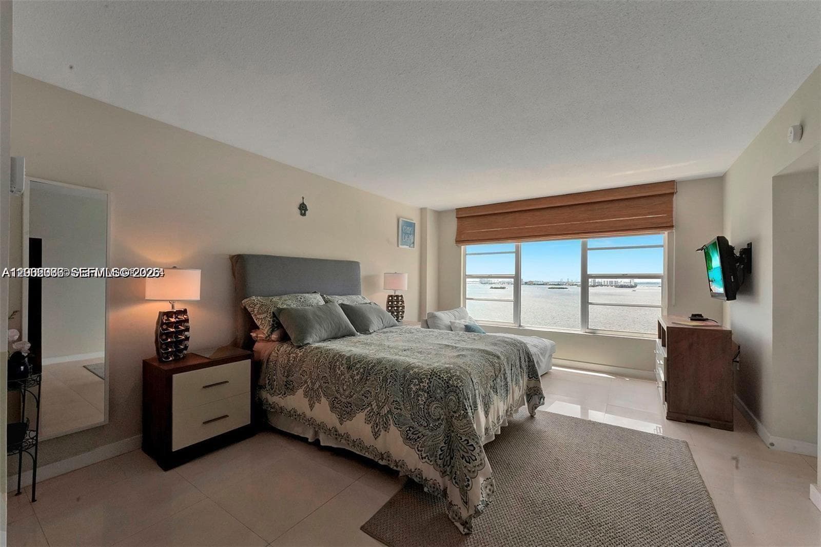 11111 Biscayne Blvd # 18E, Miami FL 33181