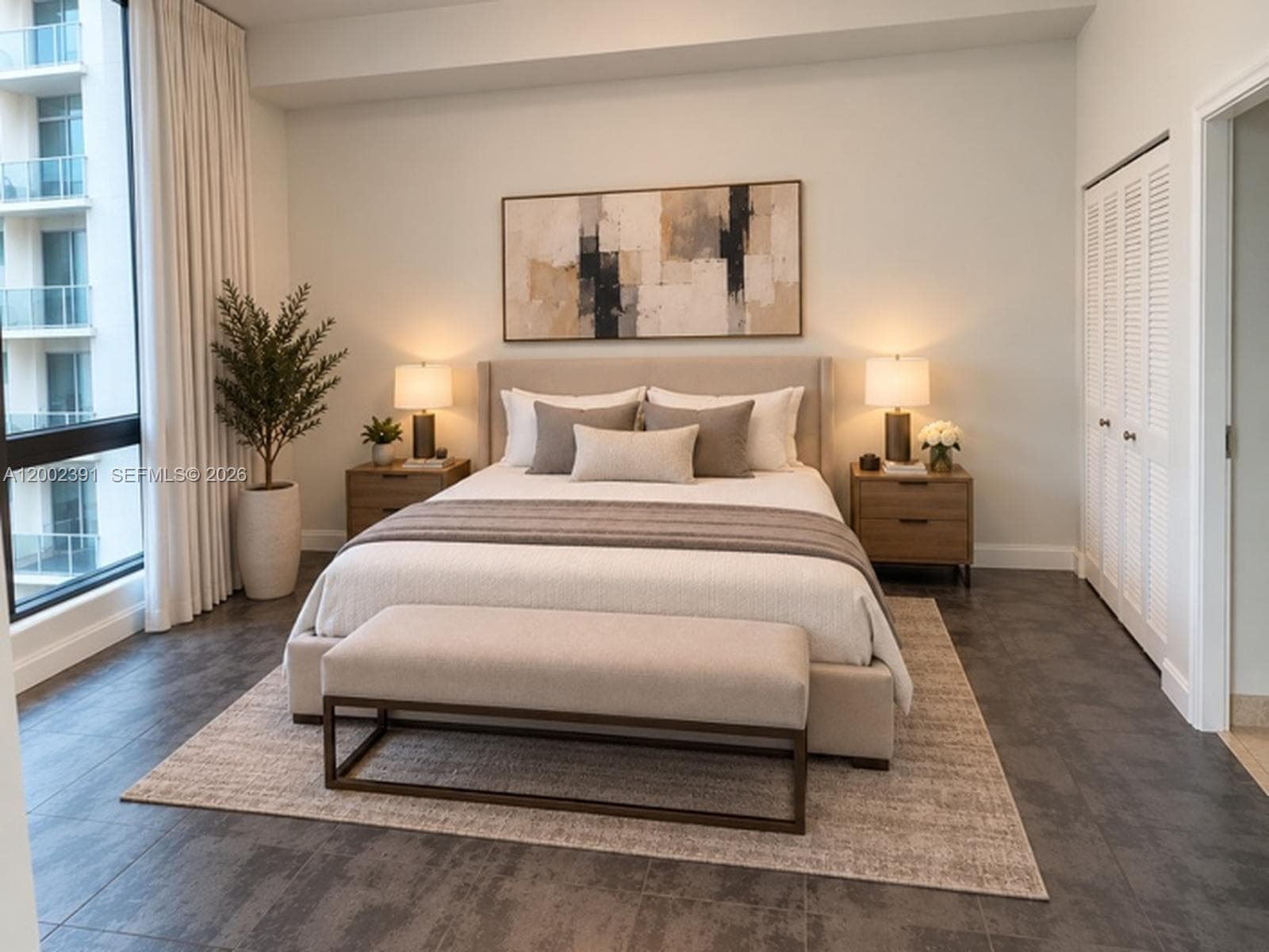 300 S Biscayne Blvd # 3903, Miami FL 33131