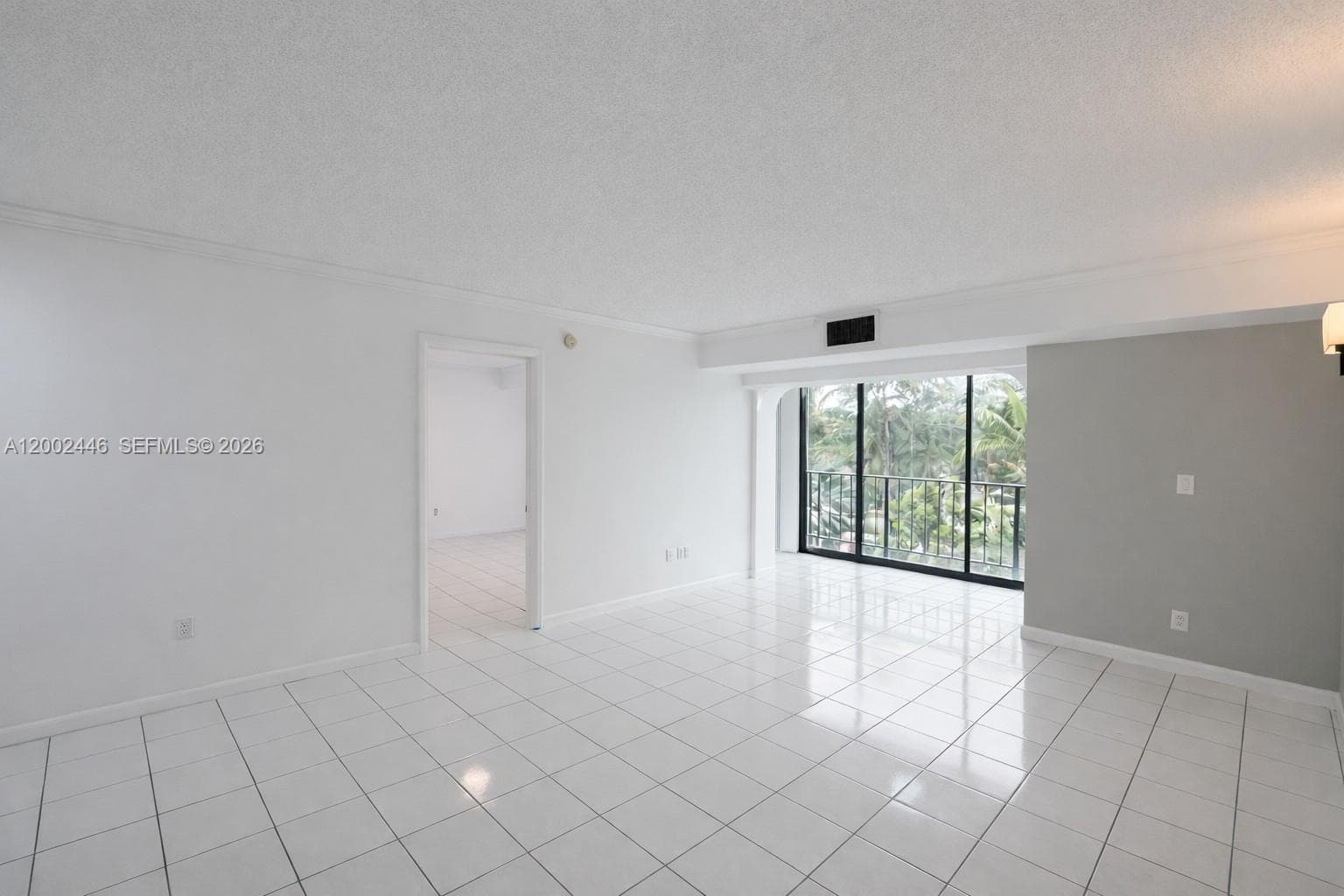 77 Crandon Blvd # 3C, Key Biscayne FL 33149