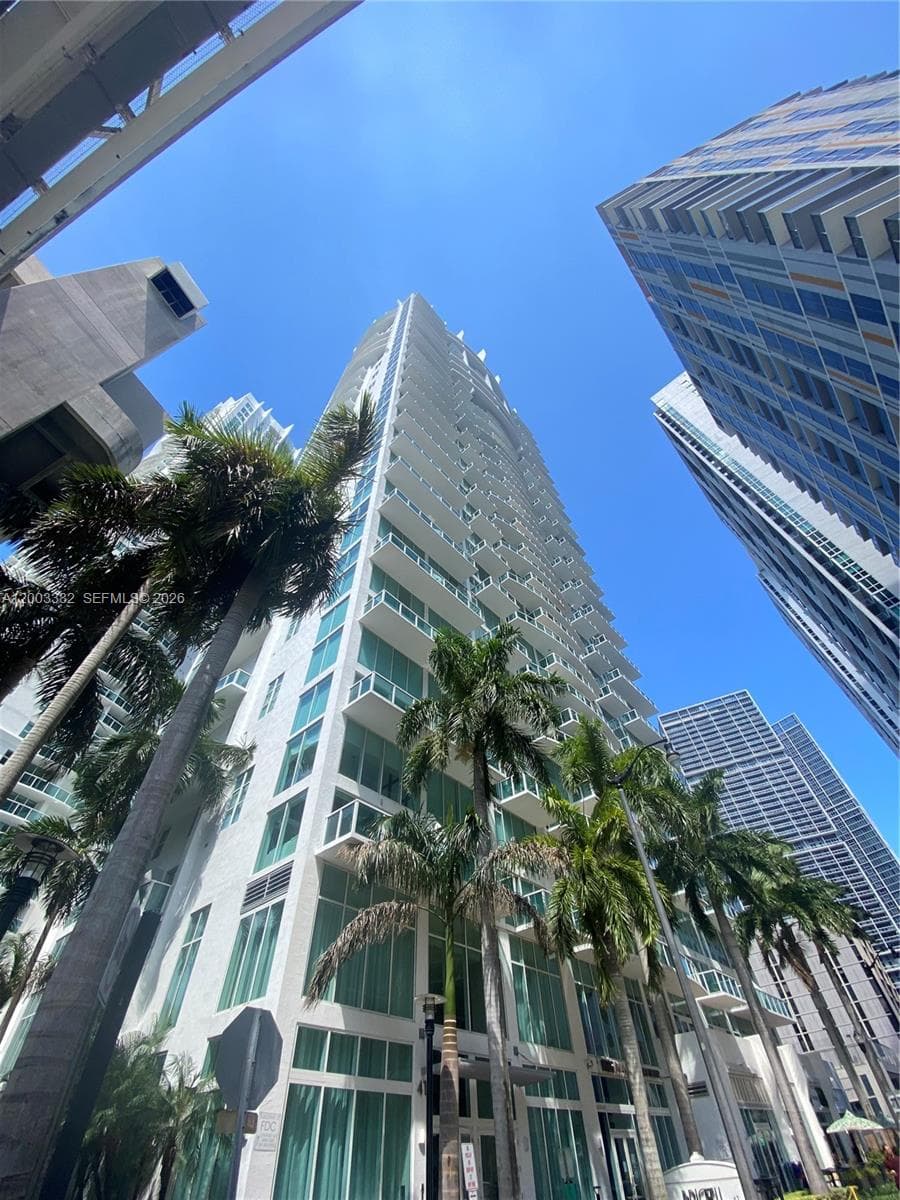 41 SE 5th St # 1108, Miami FL 33131