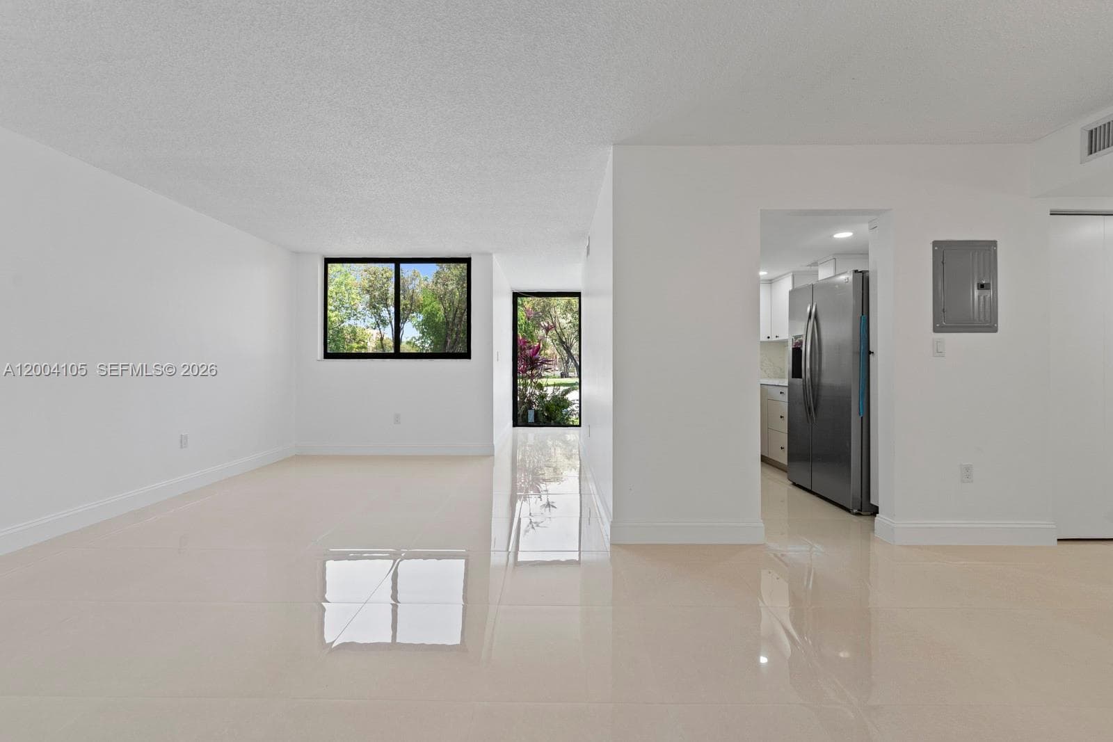 9440 W Flagler St # 106, Miami FL 33174