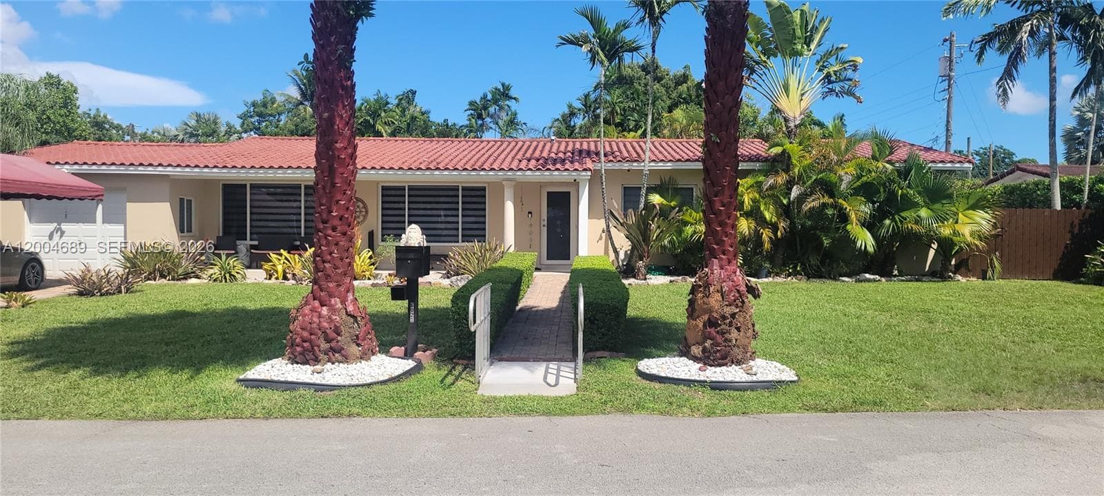 6021 SW 62nd Pl, South Miami FL 33143