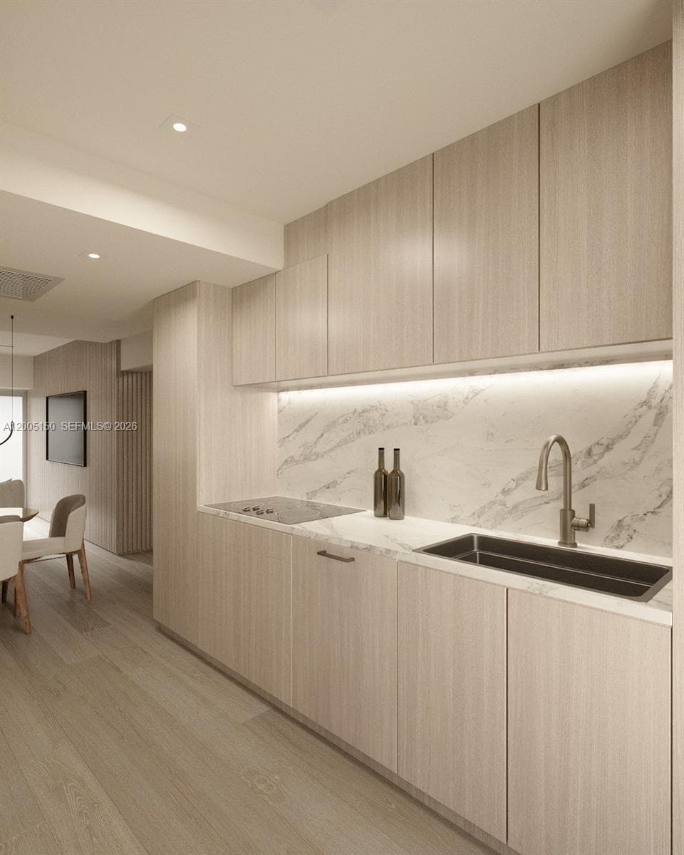 250 Collins Ave # 107, Miami Beach FL 33139