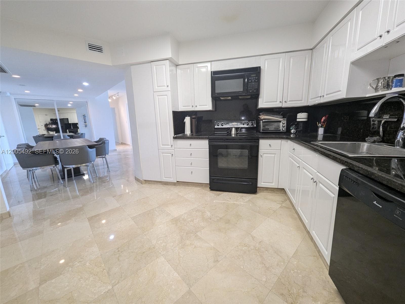 5161 Collins Ave # 518, Miami Beach FL 33140