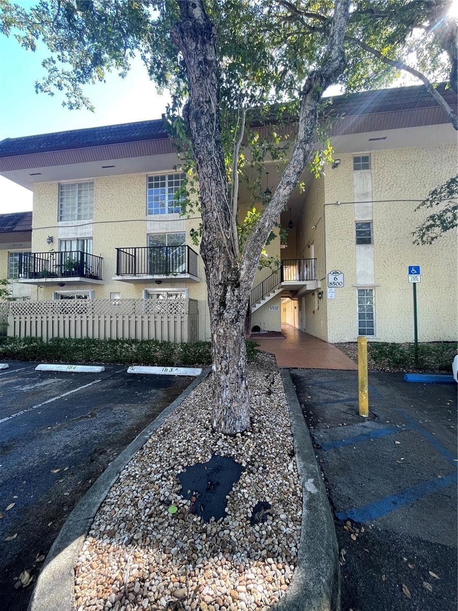 8500 SW 109th Ave # 229, Miami FL 33173