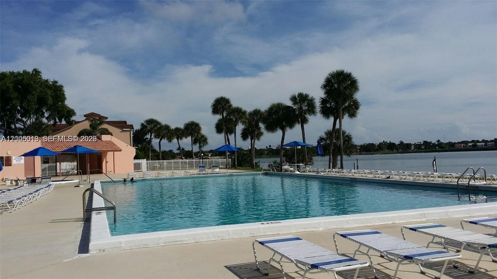 20840 San Simeon Way # 209, Miami FL 33179