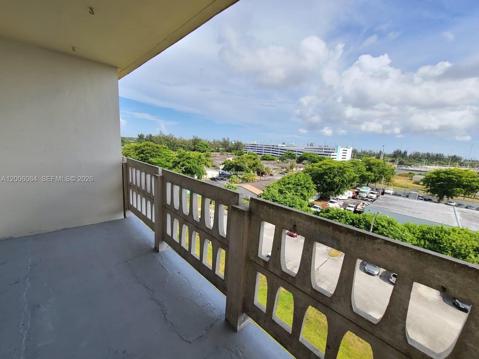 15600 NW 7th Ave # 709, Miami FL 33169