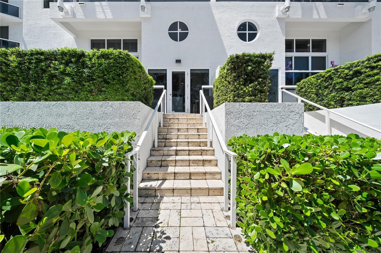 400 Alton Rd # 1A, Miami Beach FL 33139