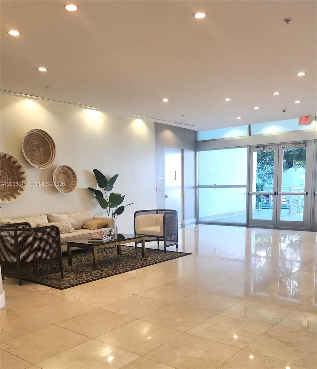 2200 NE 4th Ave # 803, Miami FL 33137