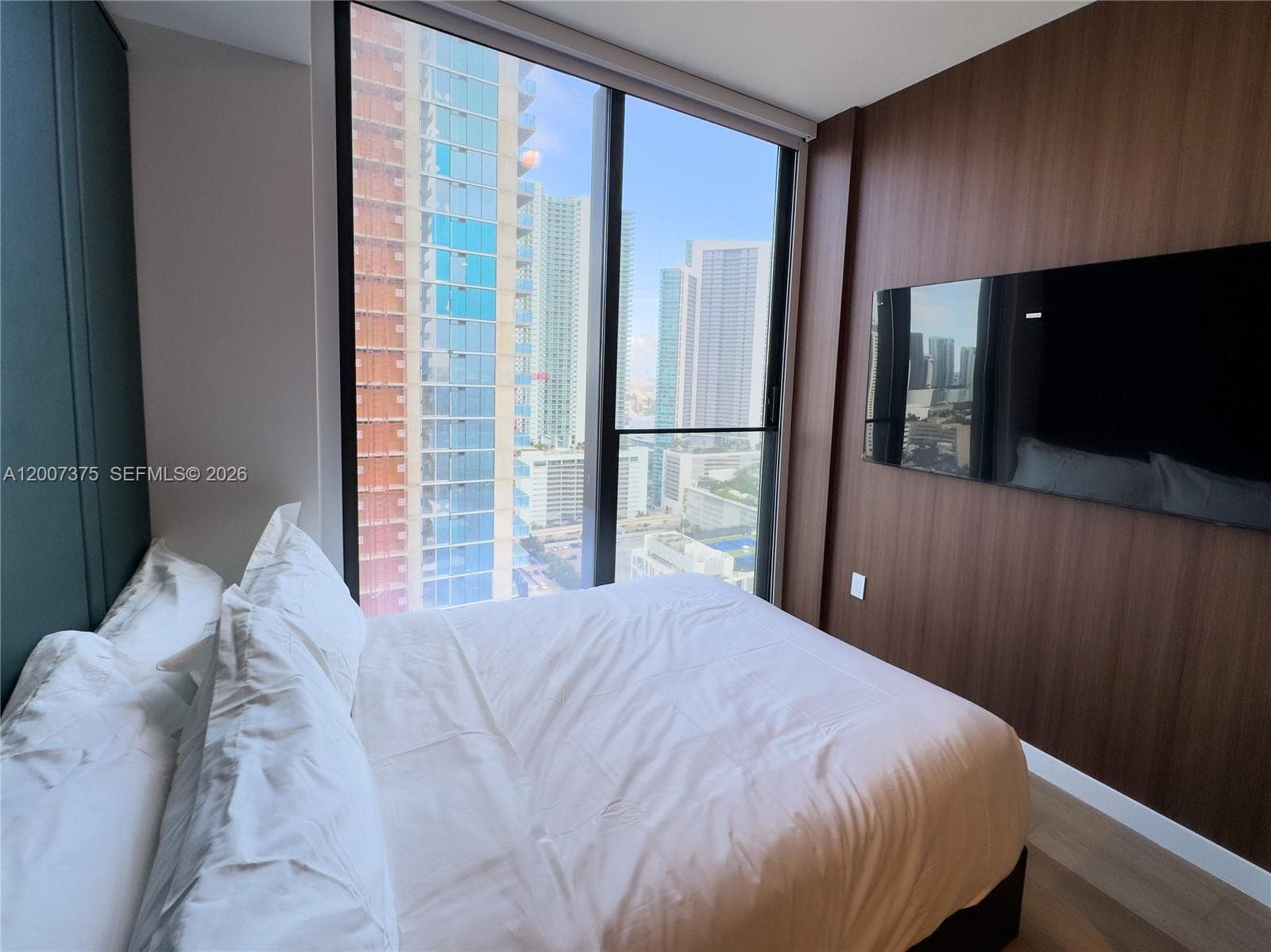 20 NE 11th St # 3006B, Miami FL 33132