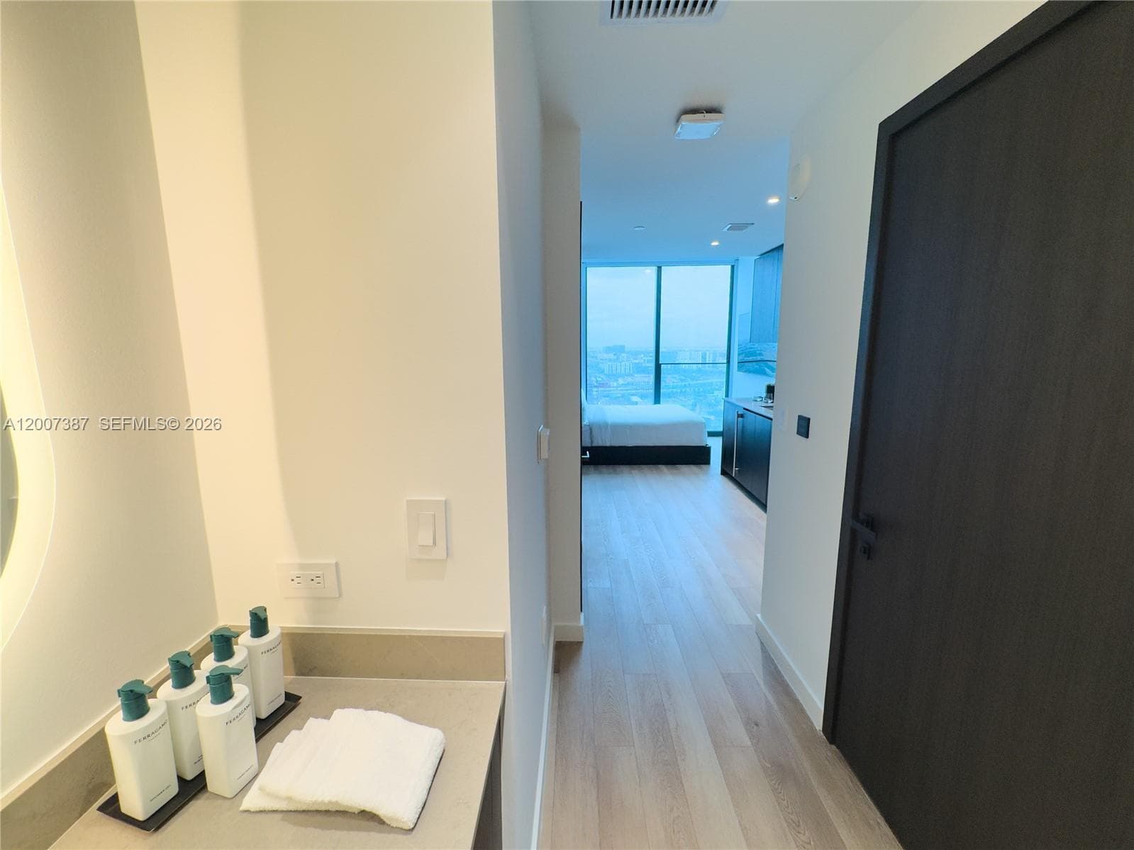 20 NE 11th St # 3012B, Miami FL 33132