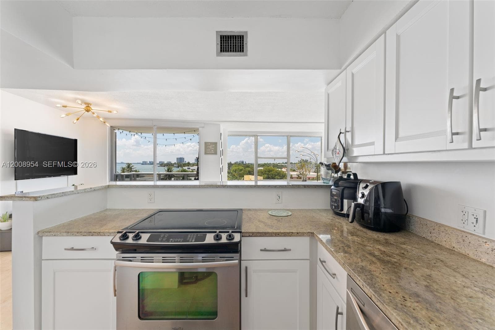 900 Bay Dr # 421, Miami Beach FL 33141