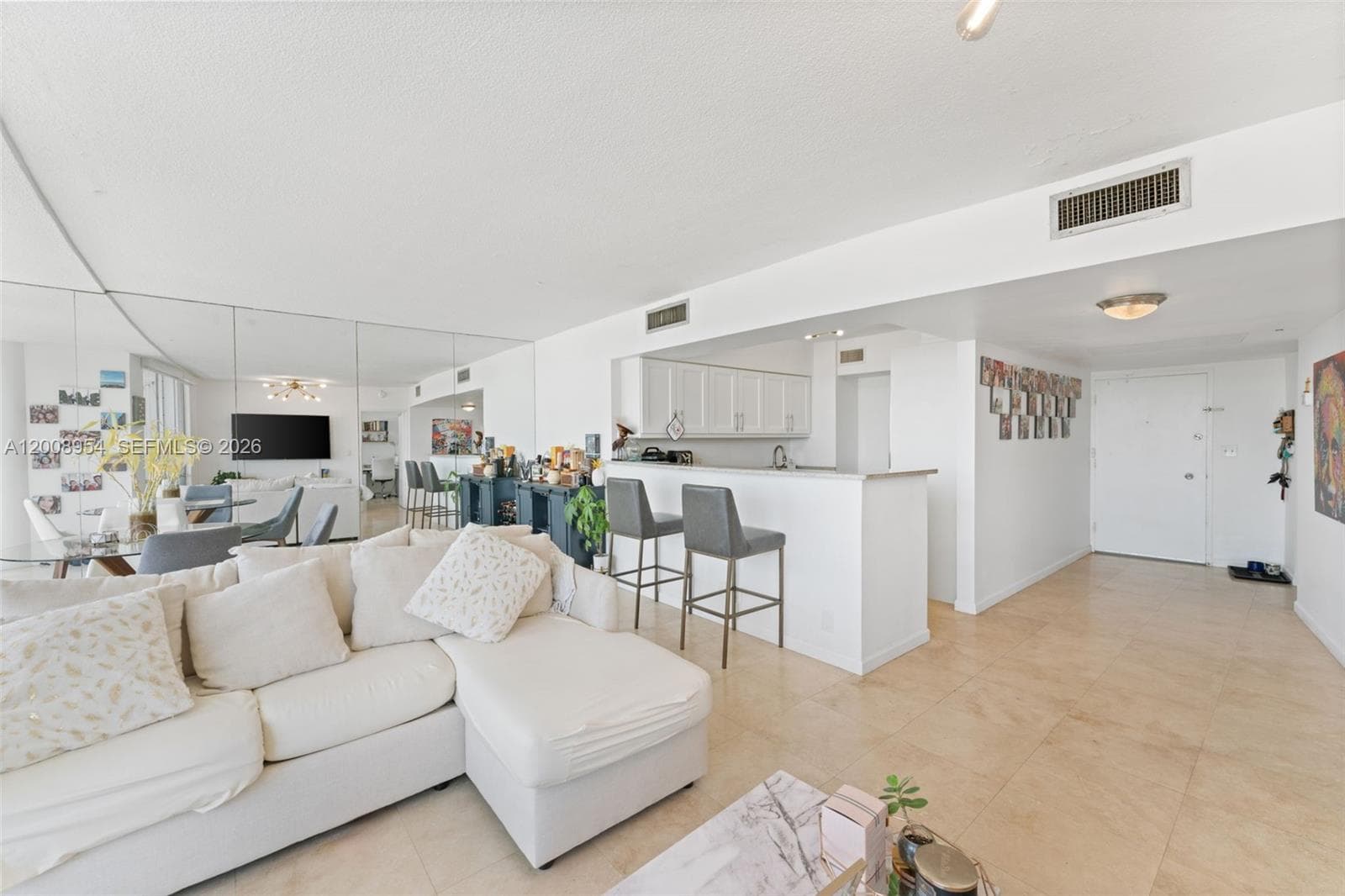 900 Bay Dr # 421, Miami Beach FL 33141