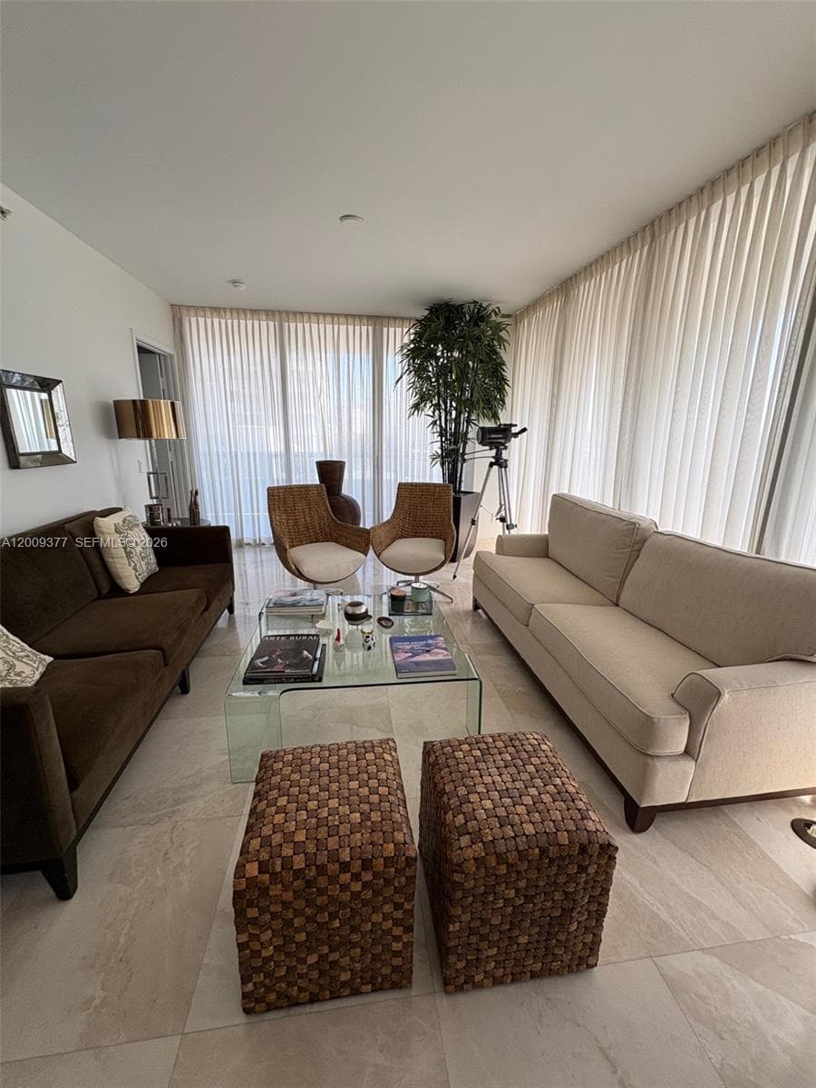5875 Collins Ave # 708, Miami Beach FL 33140