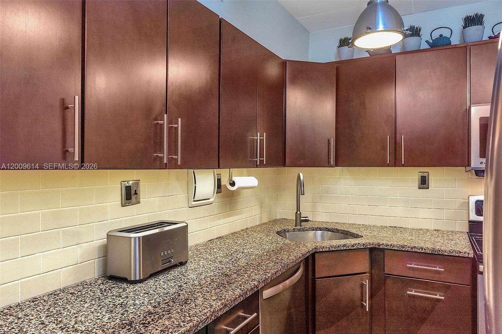 1200 West Ave # 423, Miami Beach FL 33139