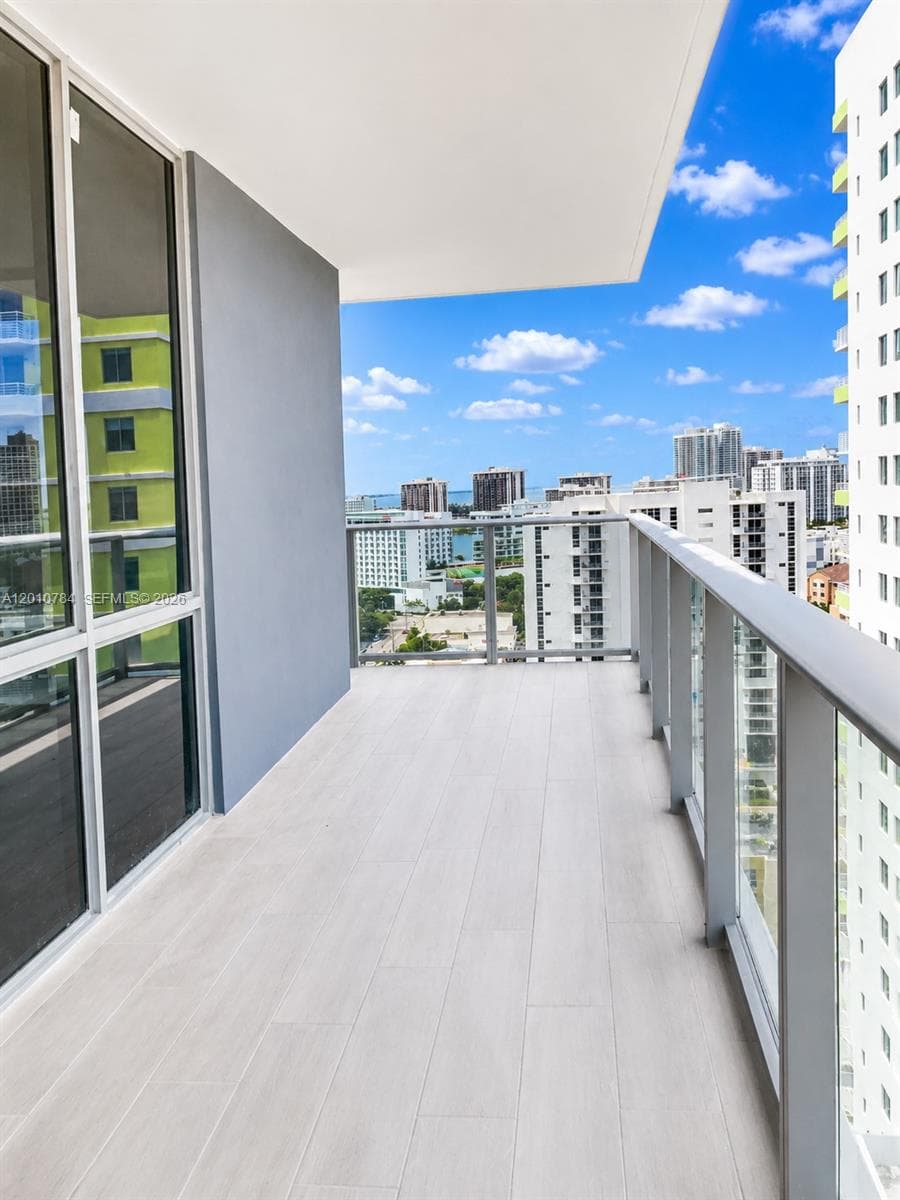 1010 SW 2nd Ave # 1809, Miami FL 33130