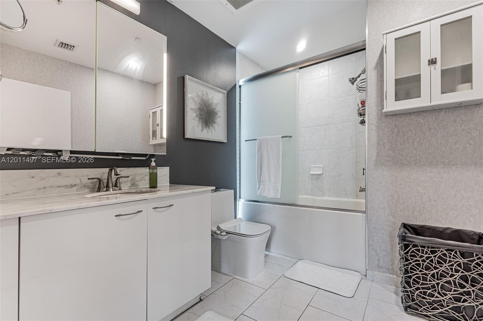 133 NE 2nd Ave # 1208, Miami FL 33132